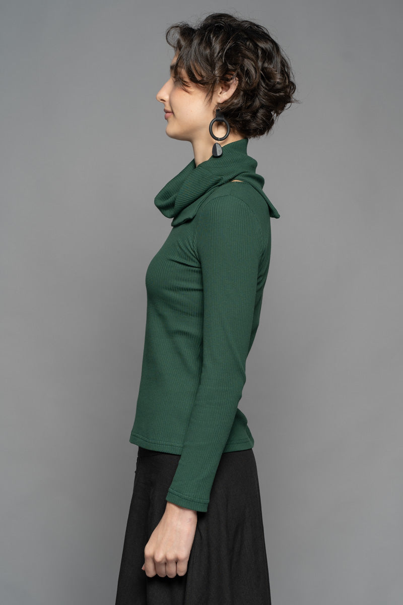 Hotaru Neck Top Pine