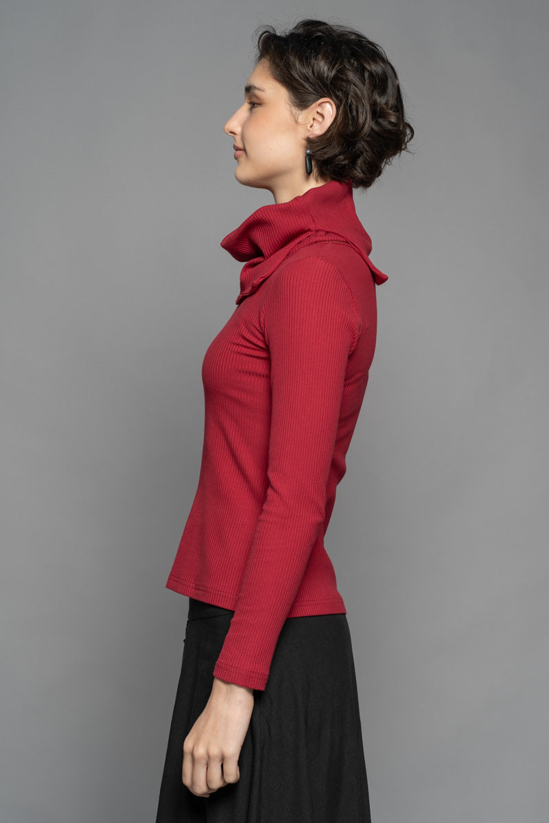 Hotaru Neck Top Berry