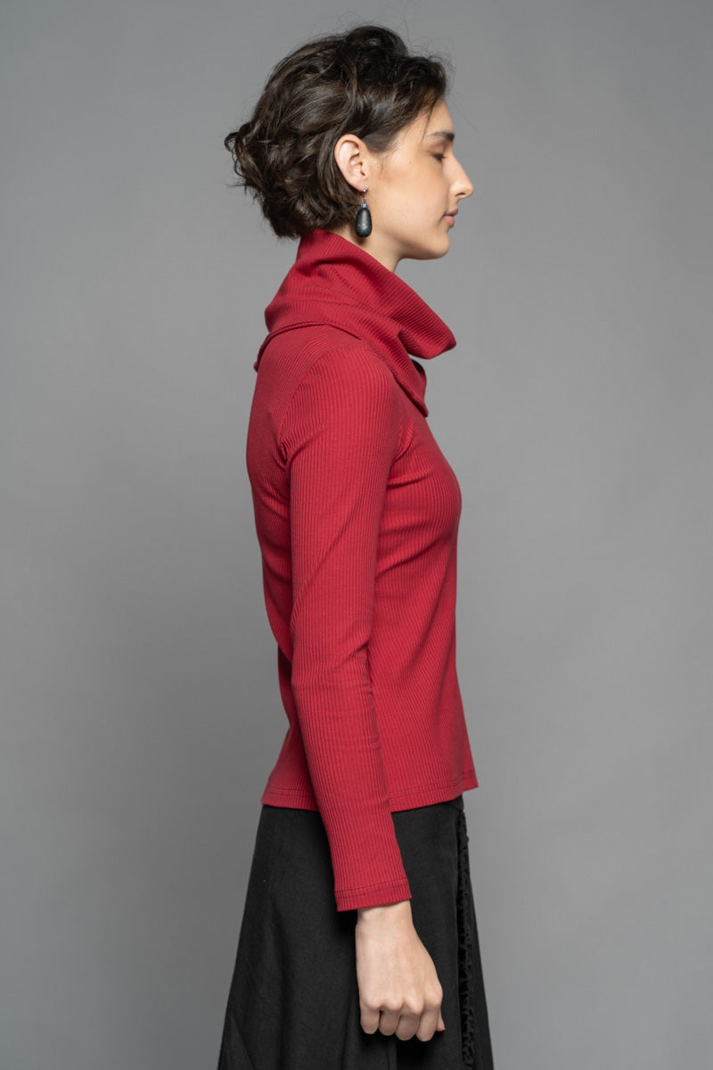 Hotaru Neck Top Berry