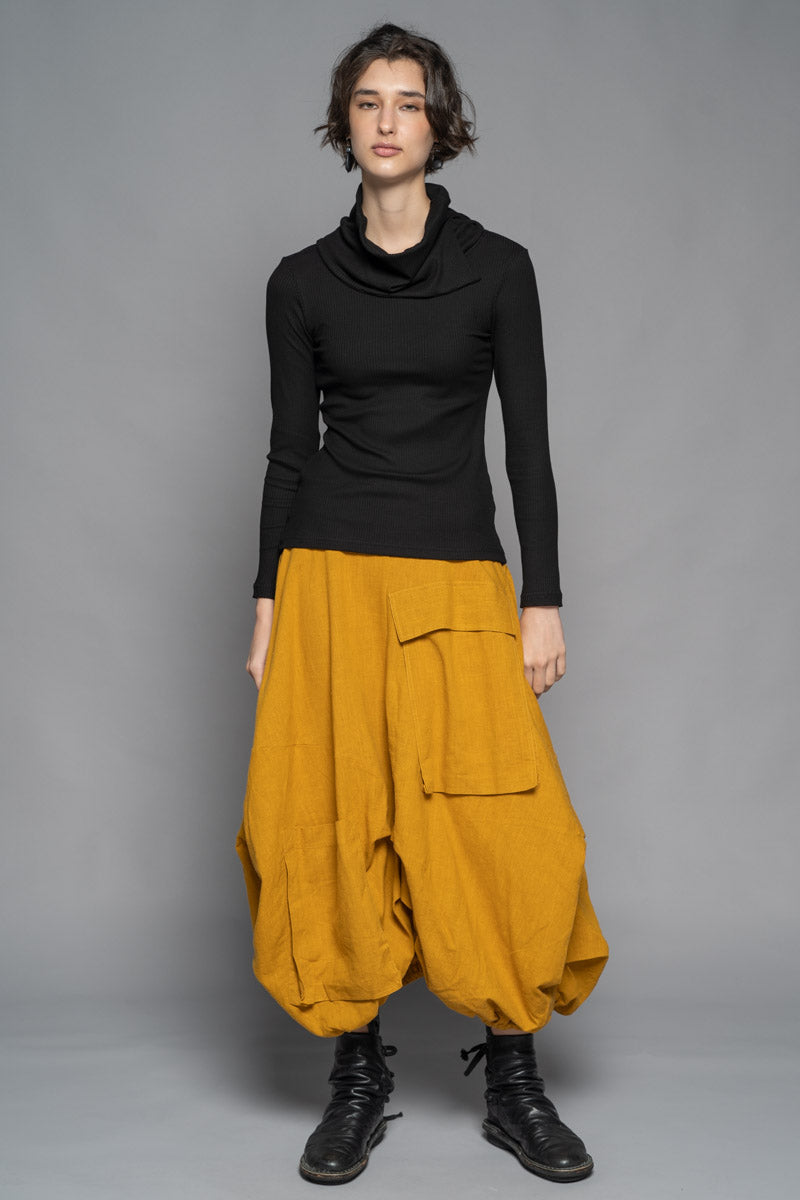 Hotaru Neck Top Blk