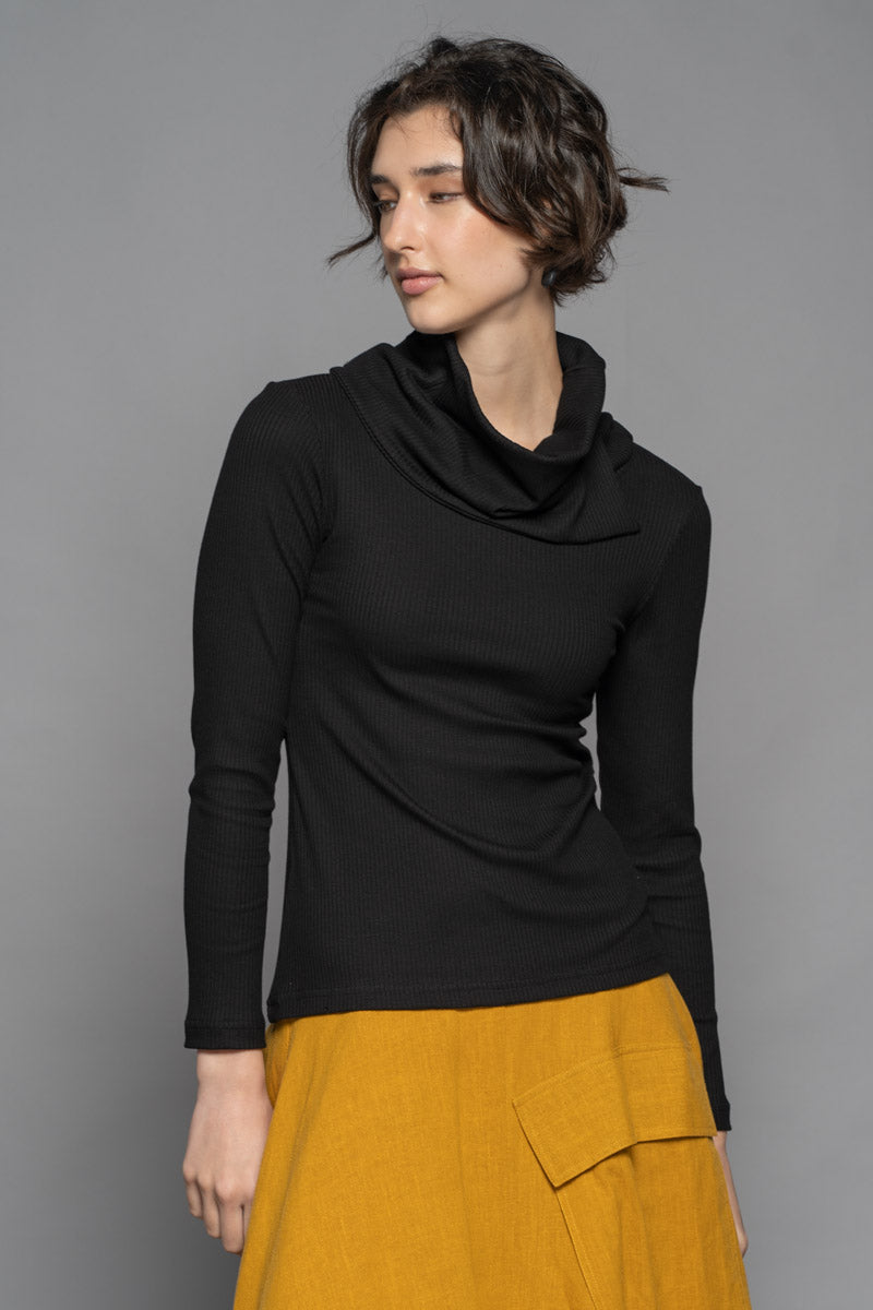 Hotaru Neck Top Blk