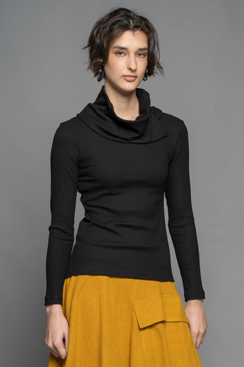 Hotaru Neck Top Blk
