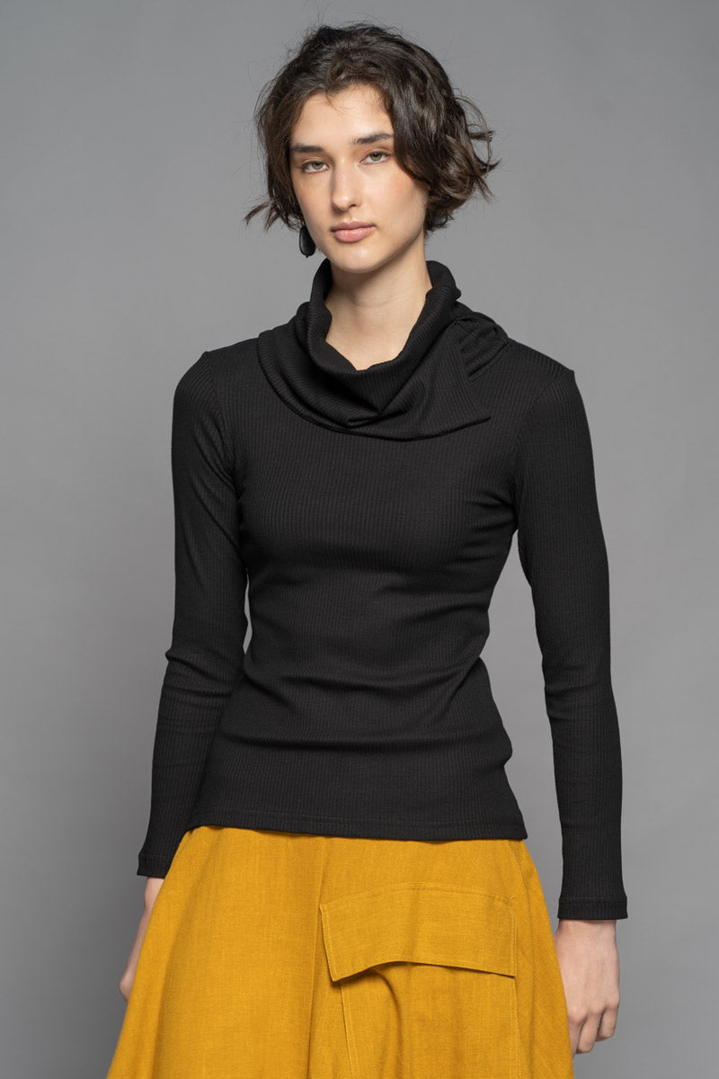 Hotaru Neck Top Blk