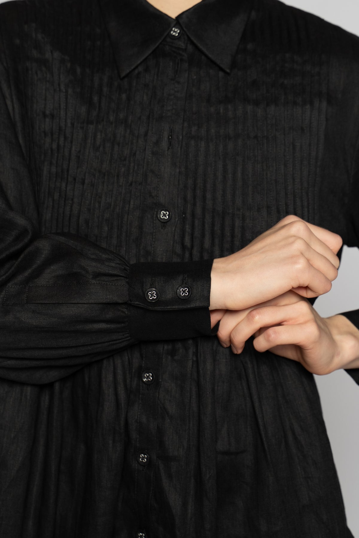 Halo Pin Shirt Black