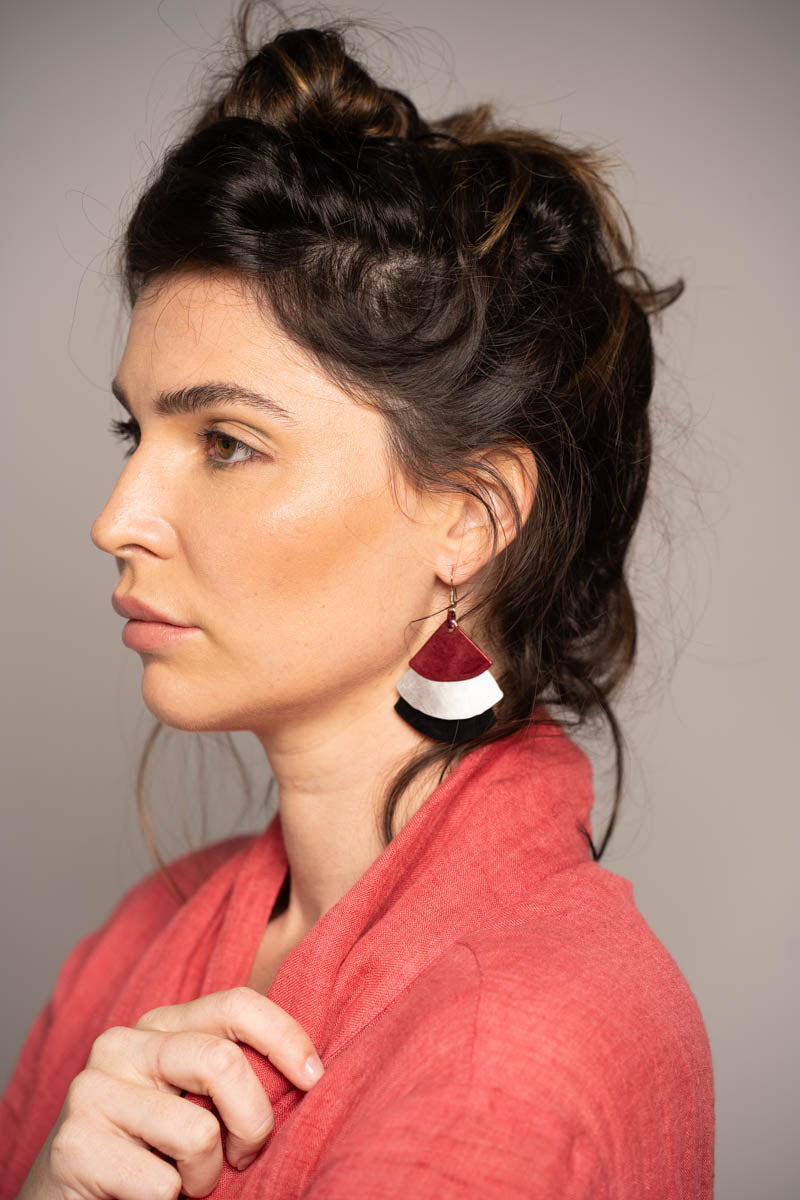Trifan Earrings Red/Blk