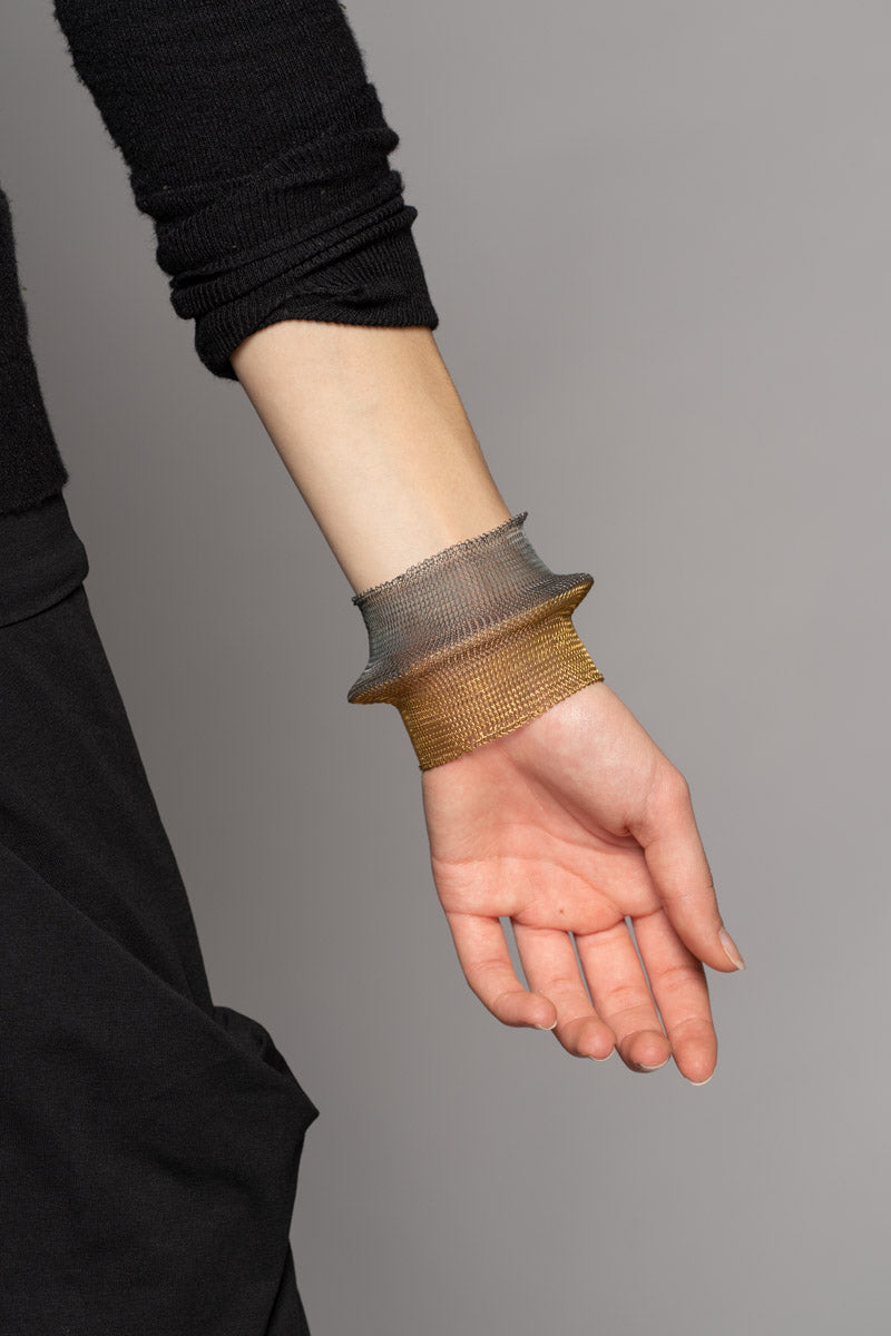Bi Geo Bangle Oxi/Brass