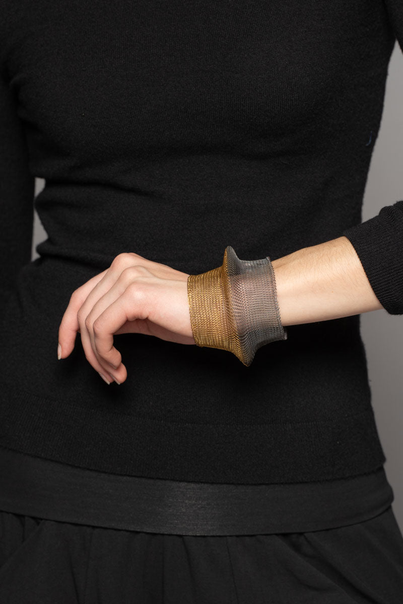 Bi Geo Bangle Oxi/Brass