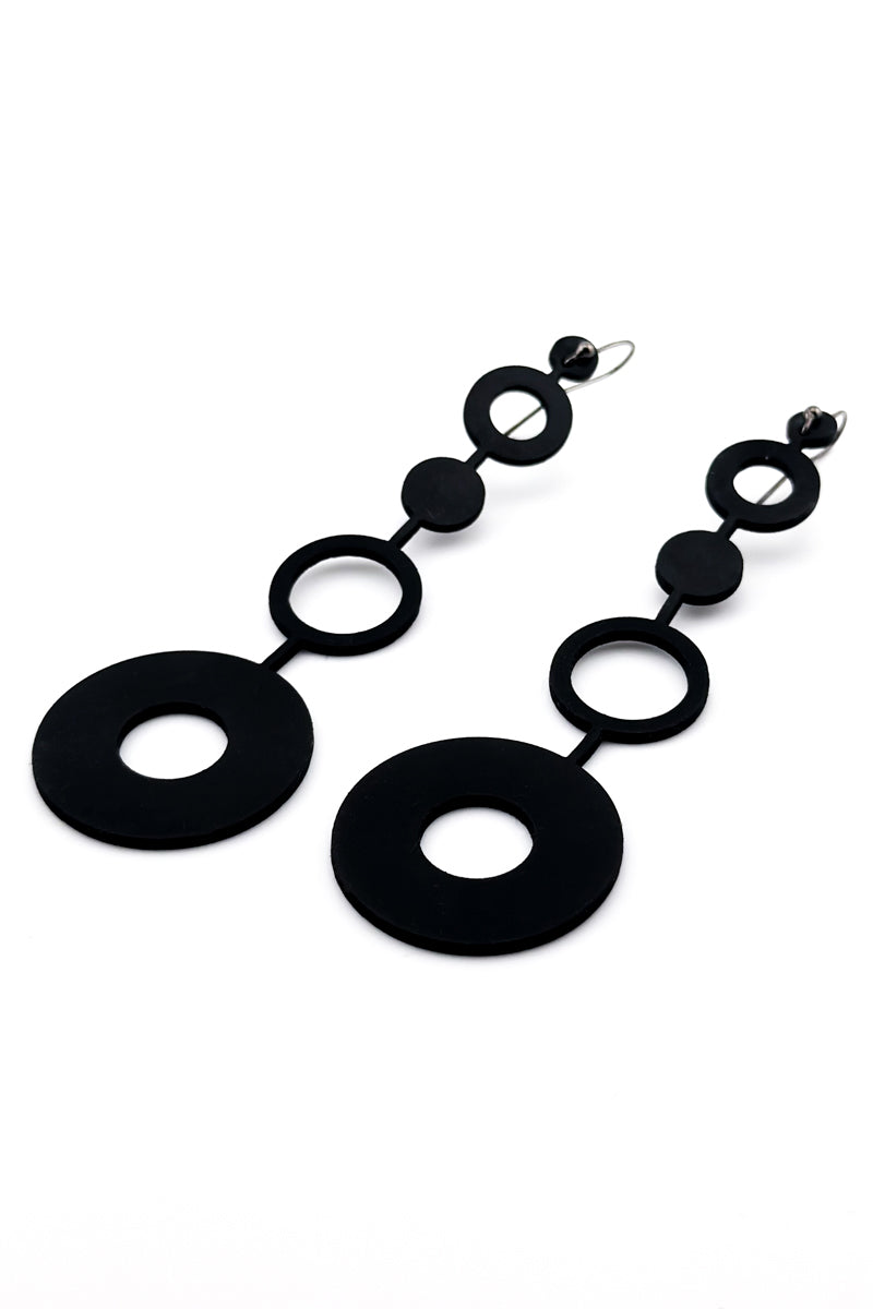 Orbit Earrings Blk