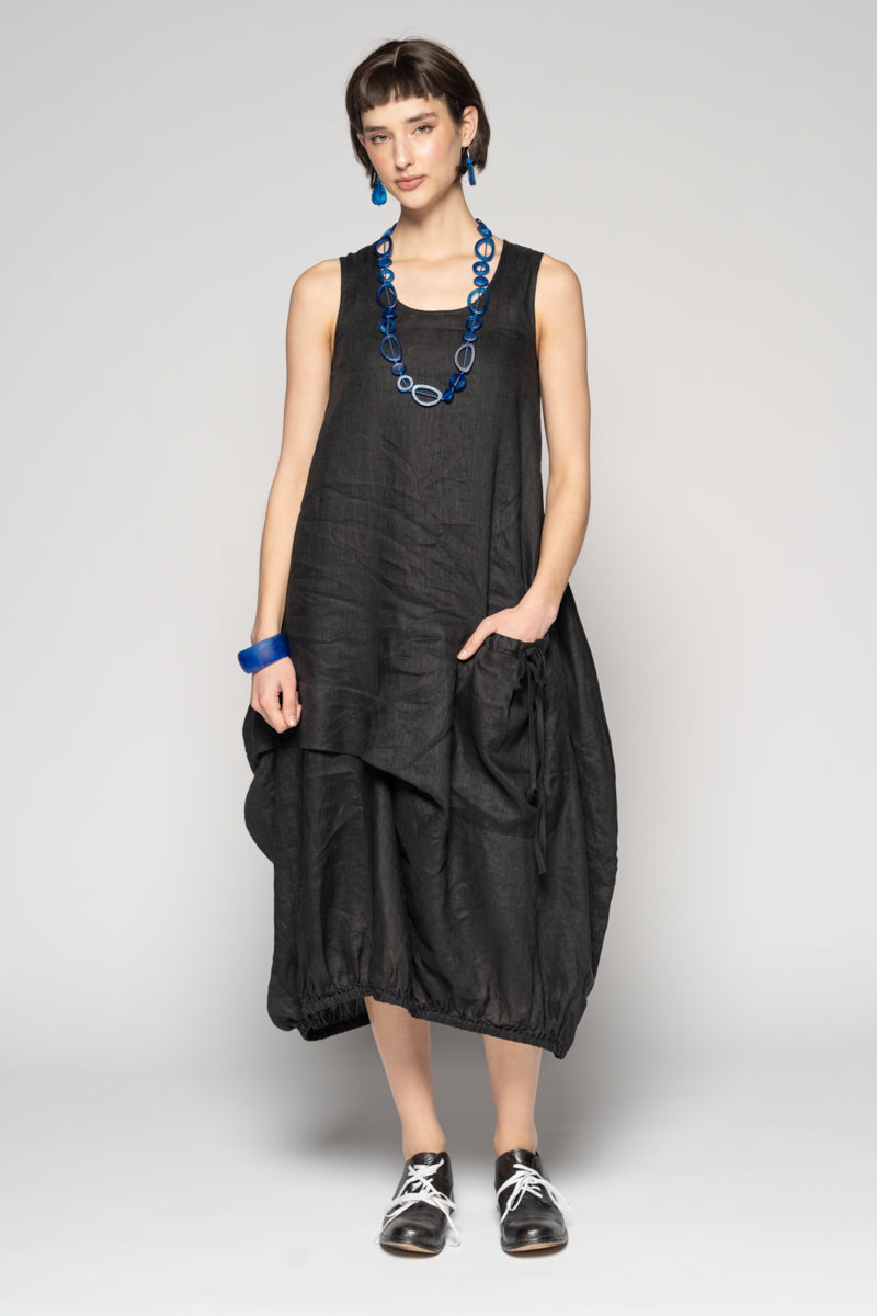 Sabi Tuck Dress Blk