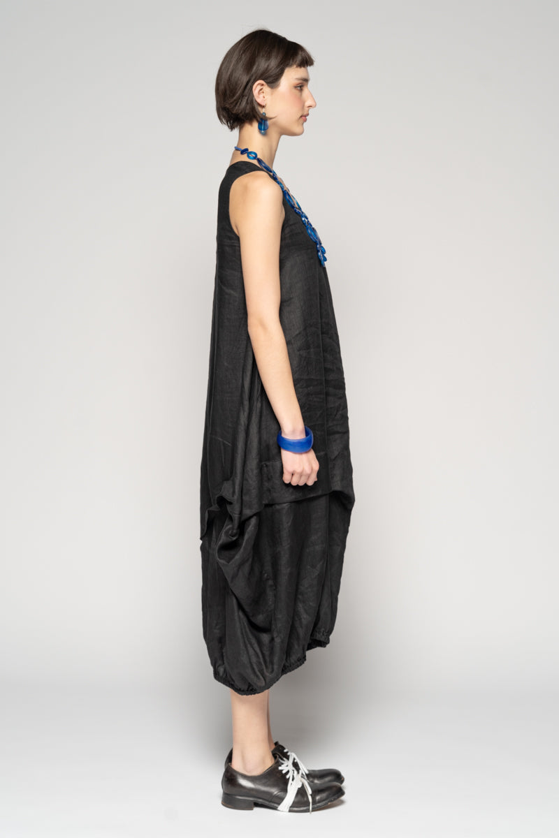 Sabi Tuck Dress Blk