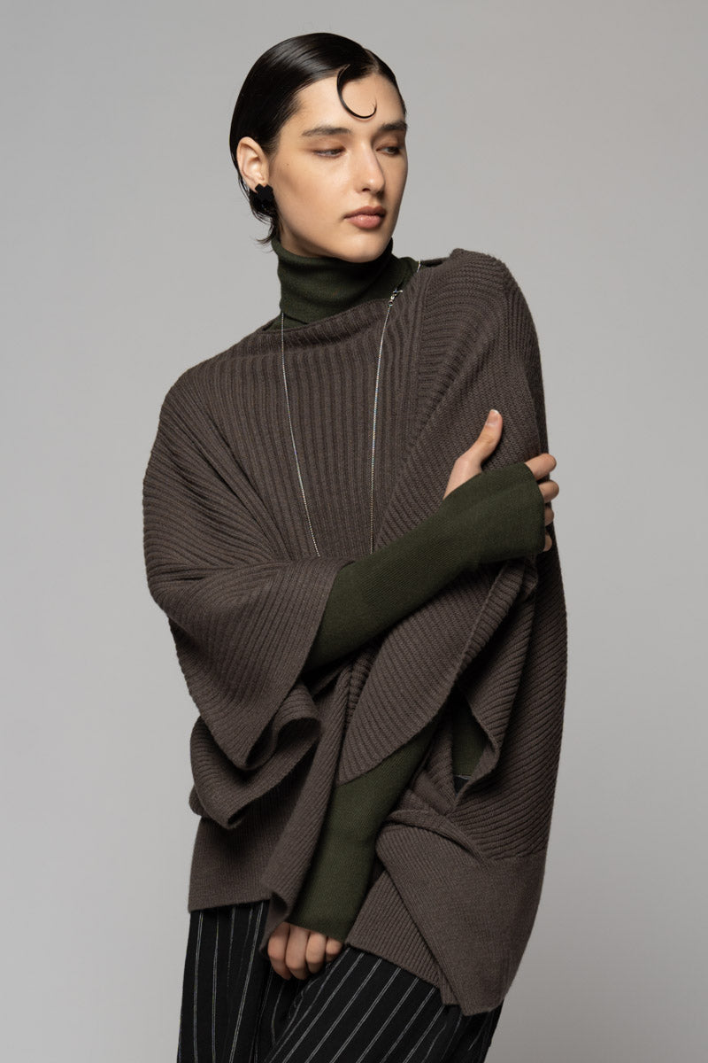 Rin Poncho Moss