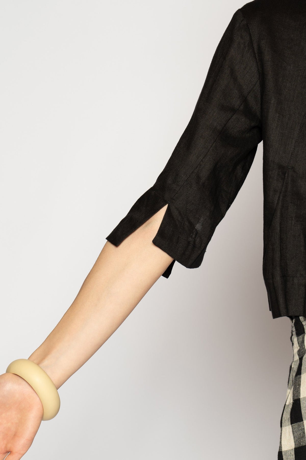 Halo Short Jacket Black