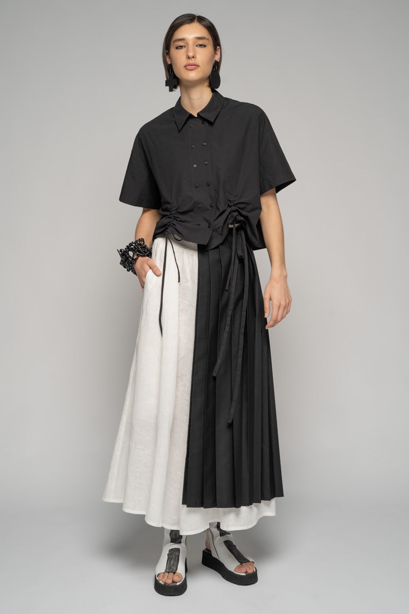 Jet Pleated Apron