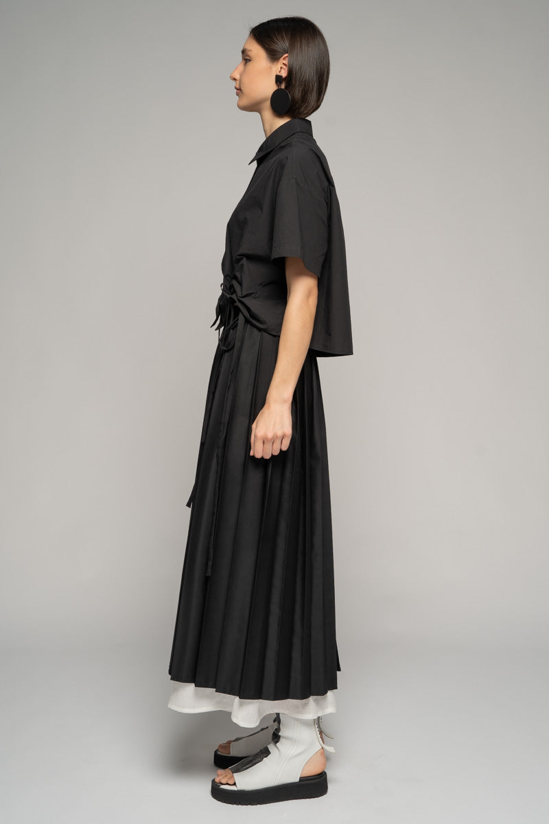 Jet Pleated Apron