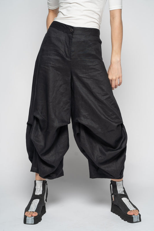 Higure Tuck Pants Blk