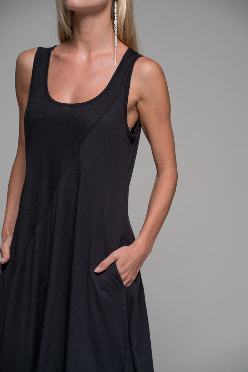 Tsuru Drape Dress Blk