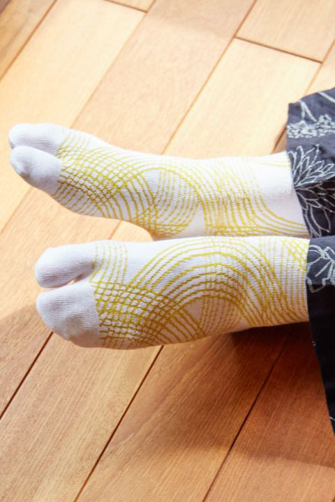 Hiki Tabi Socks Gold