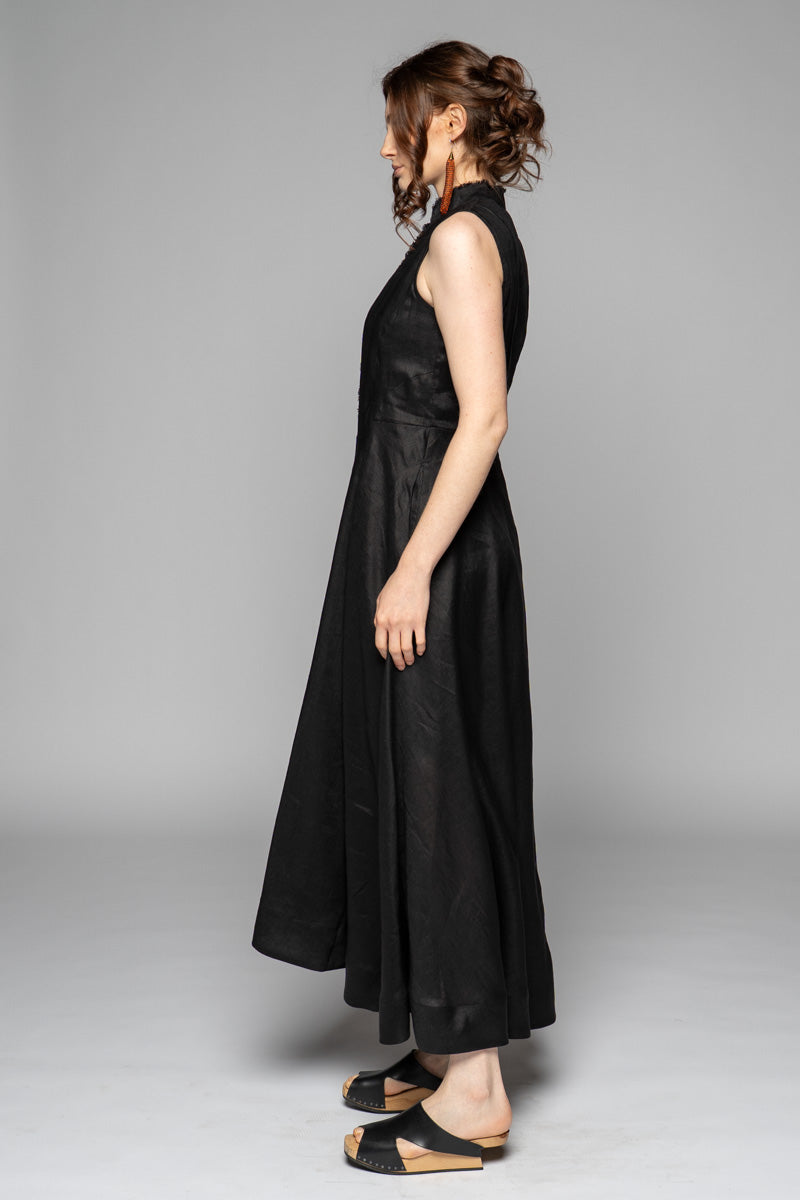 Asuka Tuck Dress Blk