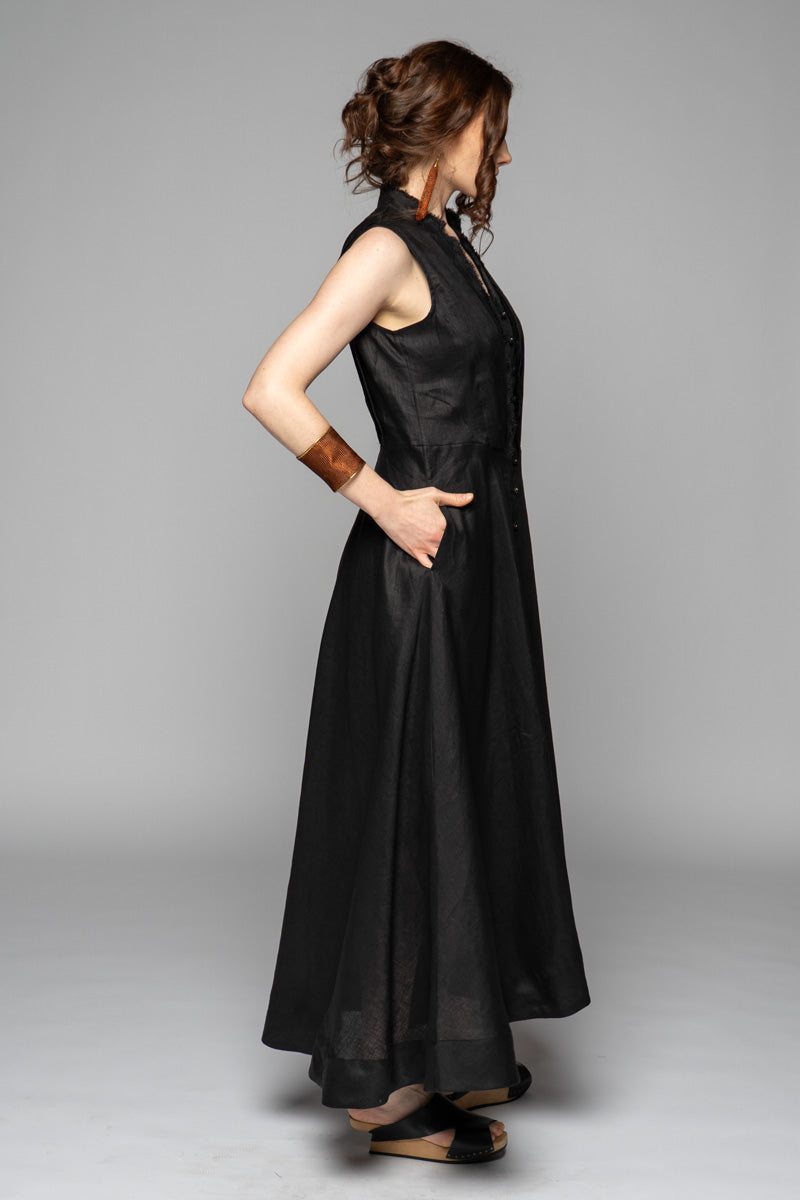 Asuka Tuck Dress Blk