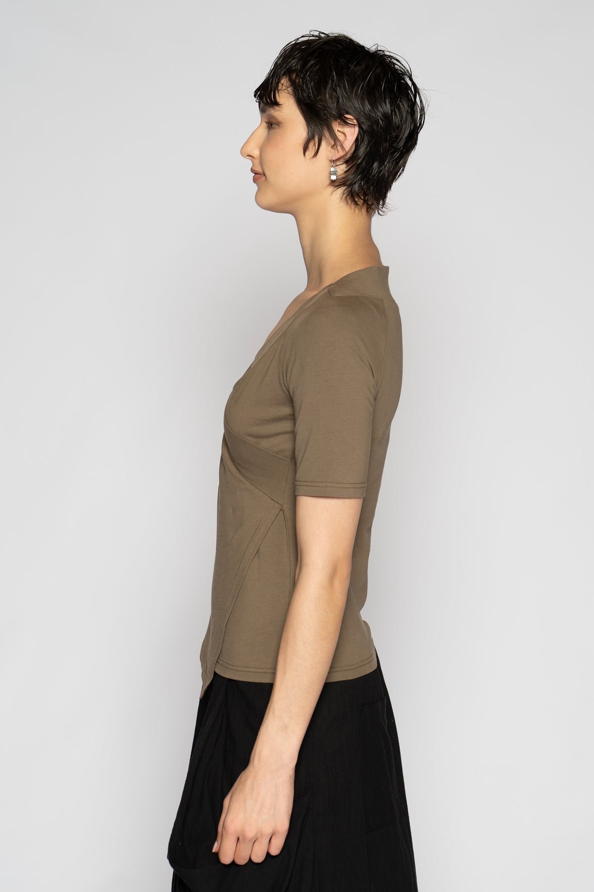 Aina V Top Truffle