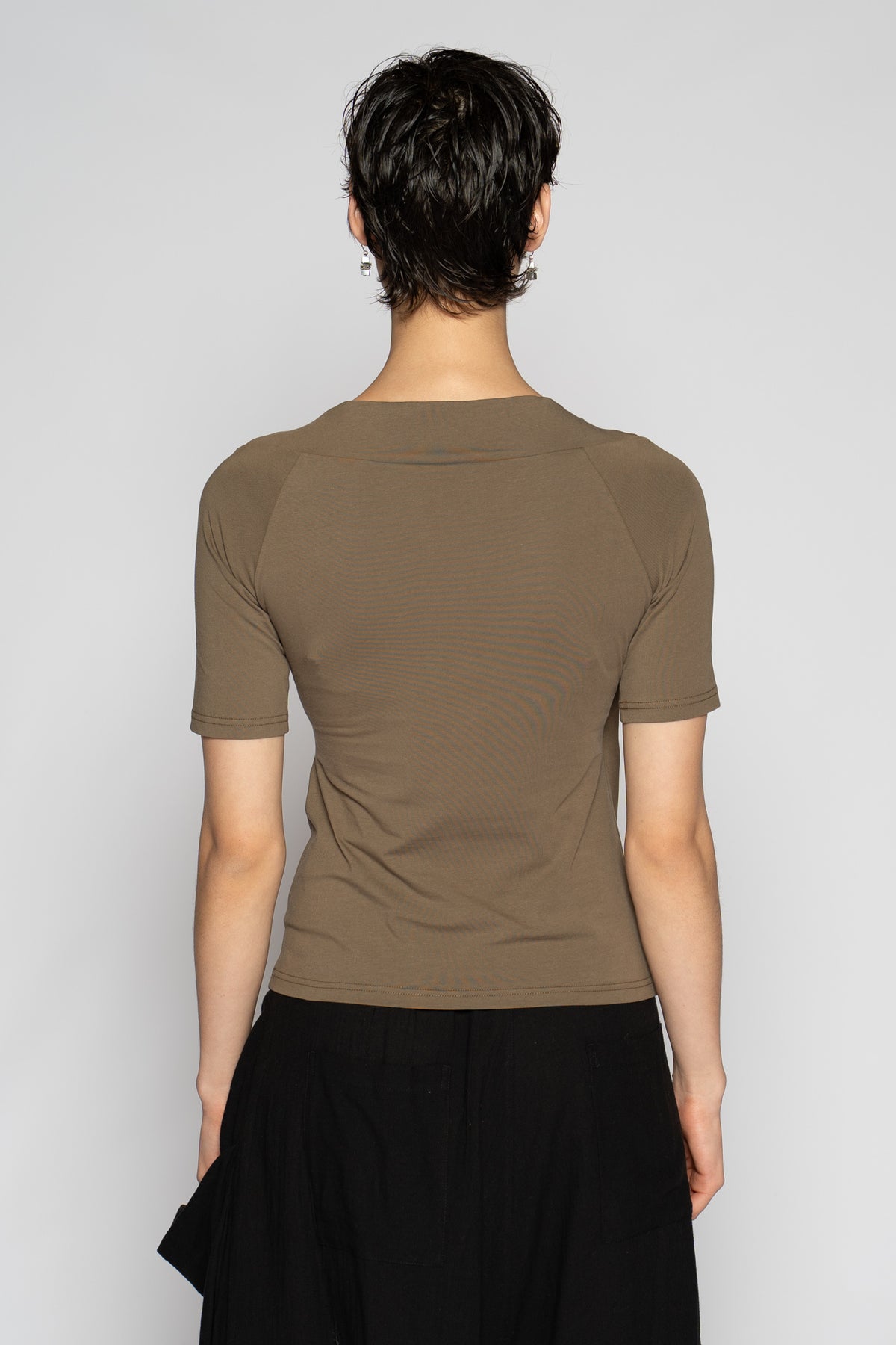 Aina V Top Truffle