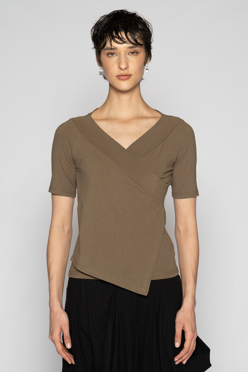 Aina V Top Truffle