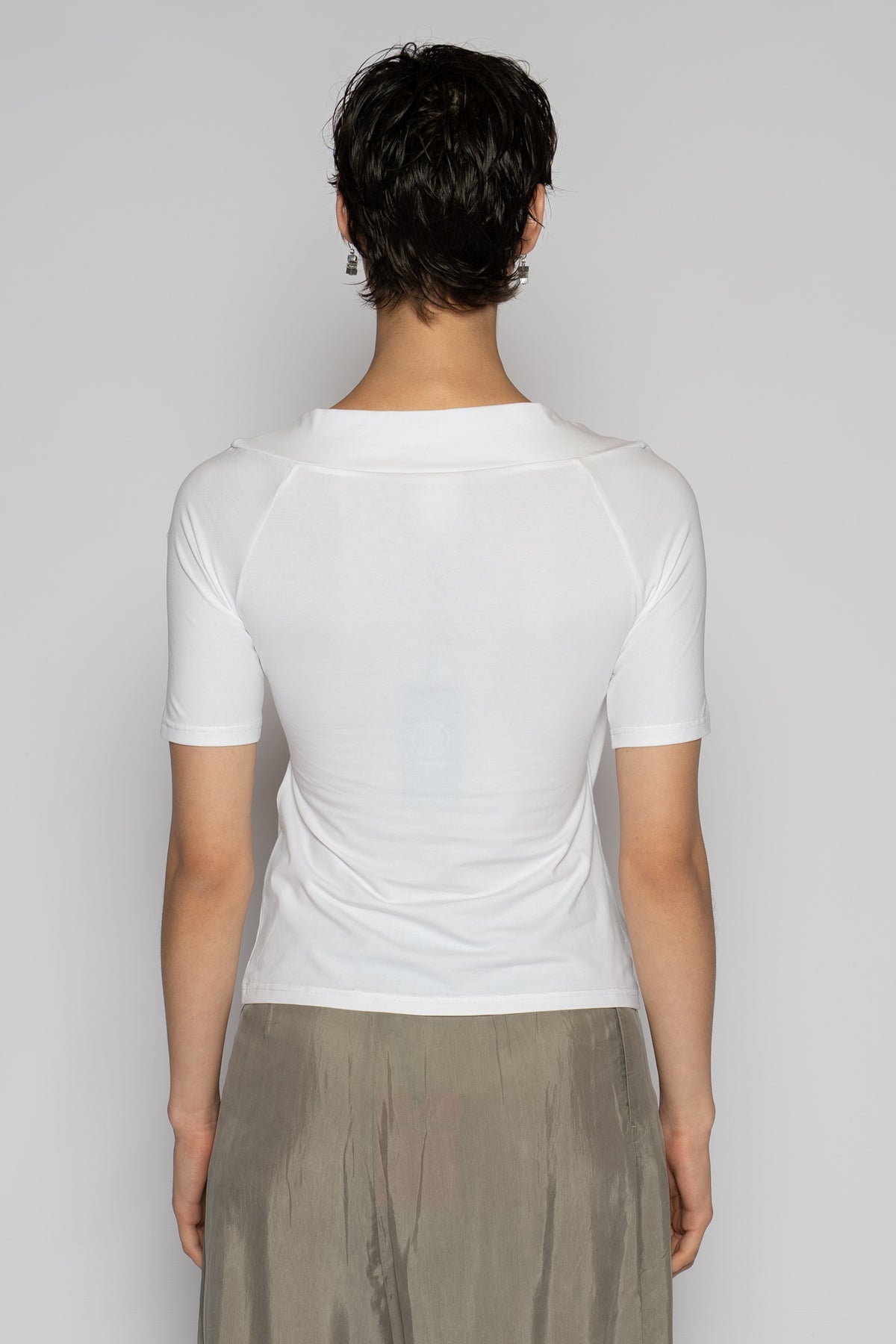 Aina V Top White