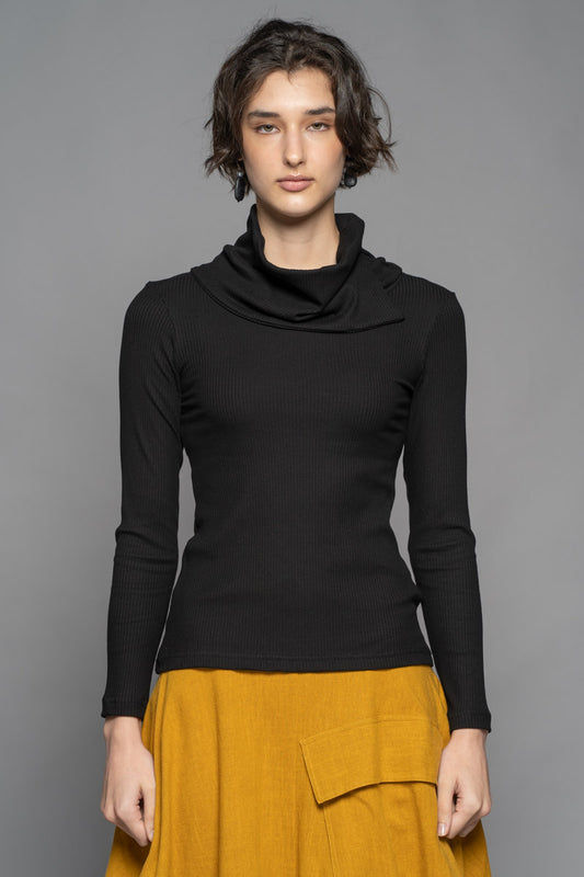 Hotaru Neck Top Blk