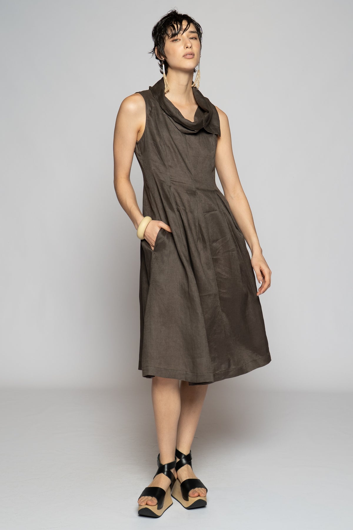 Halo Dress Truffle