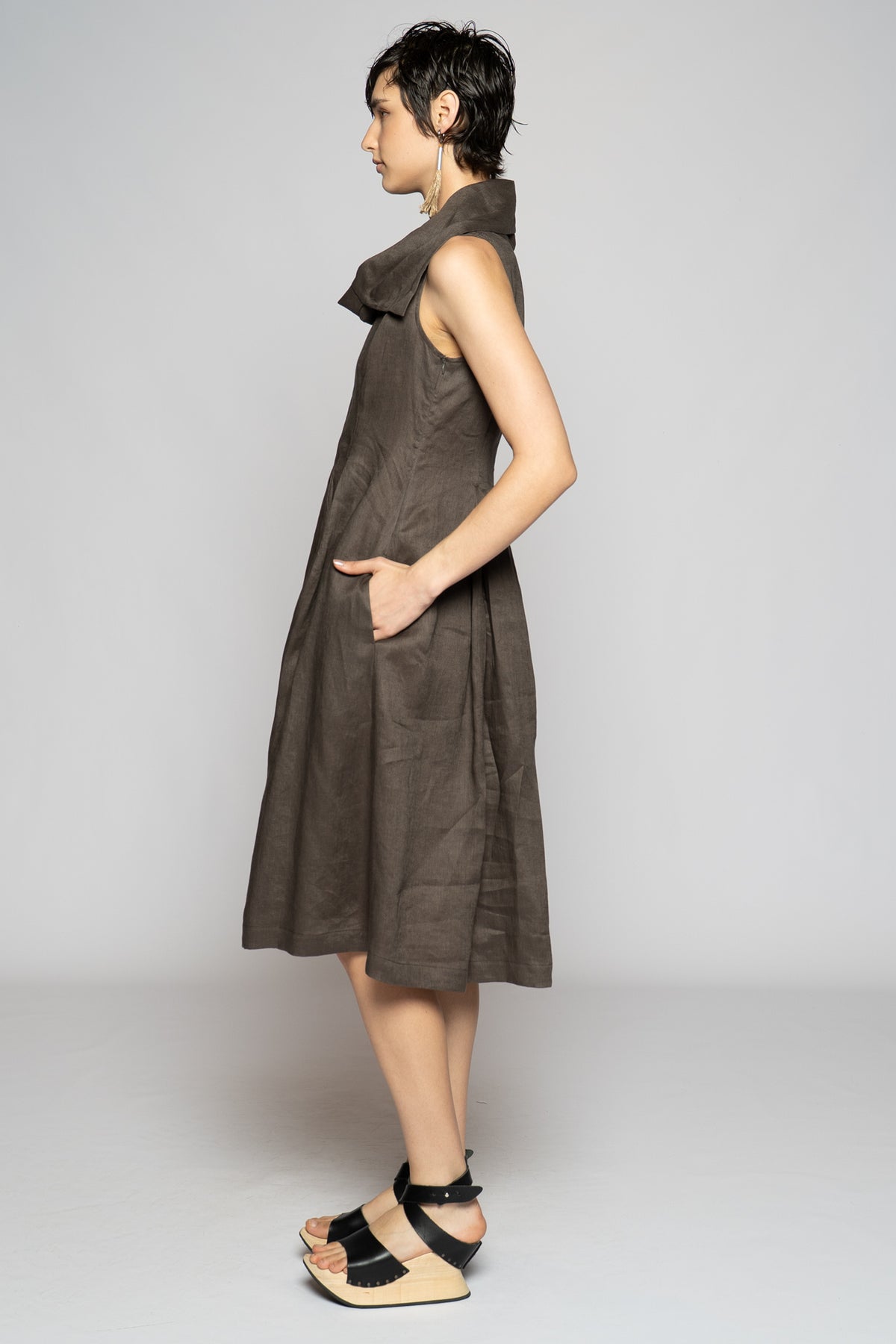 Halo Dress Truffle