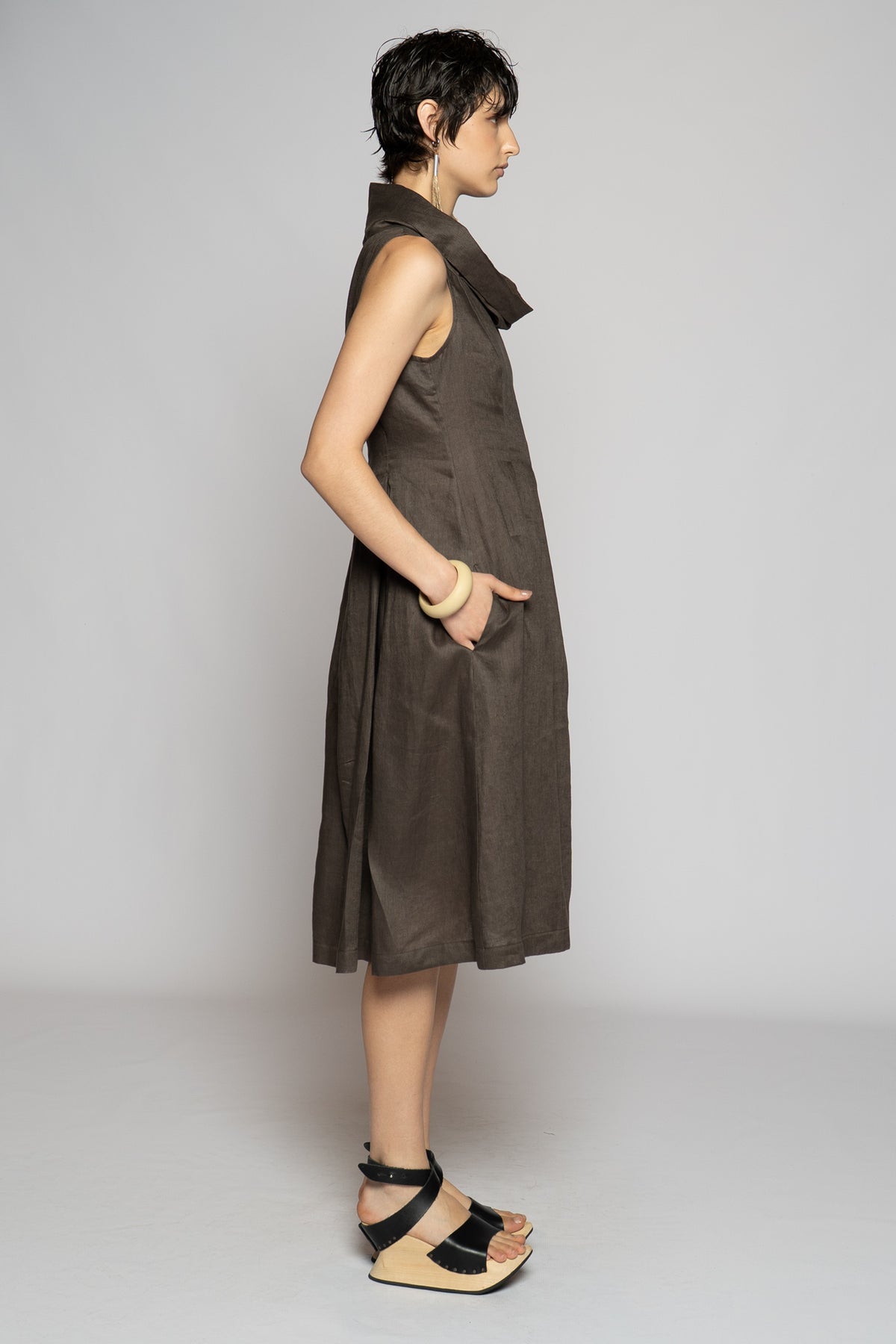 Halo Dress Truffle