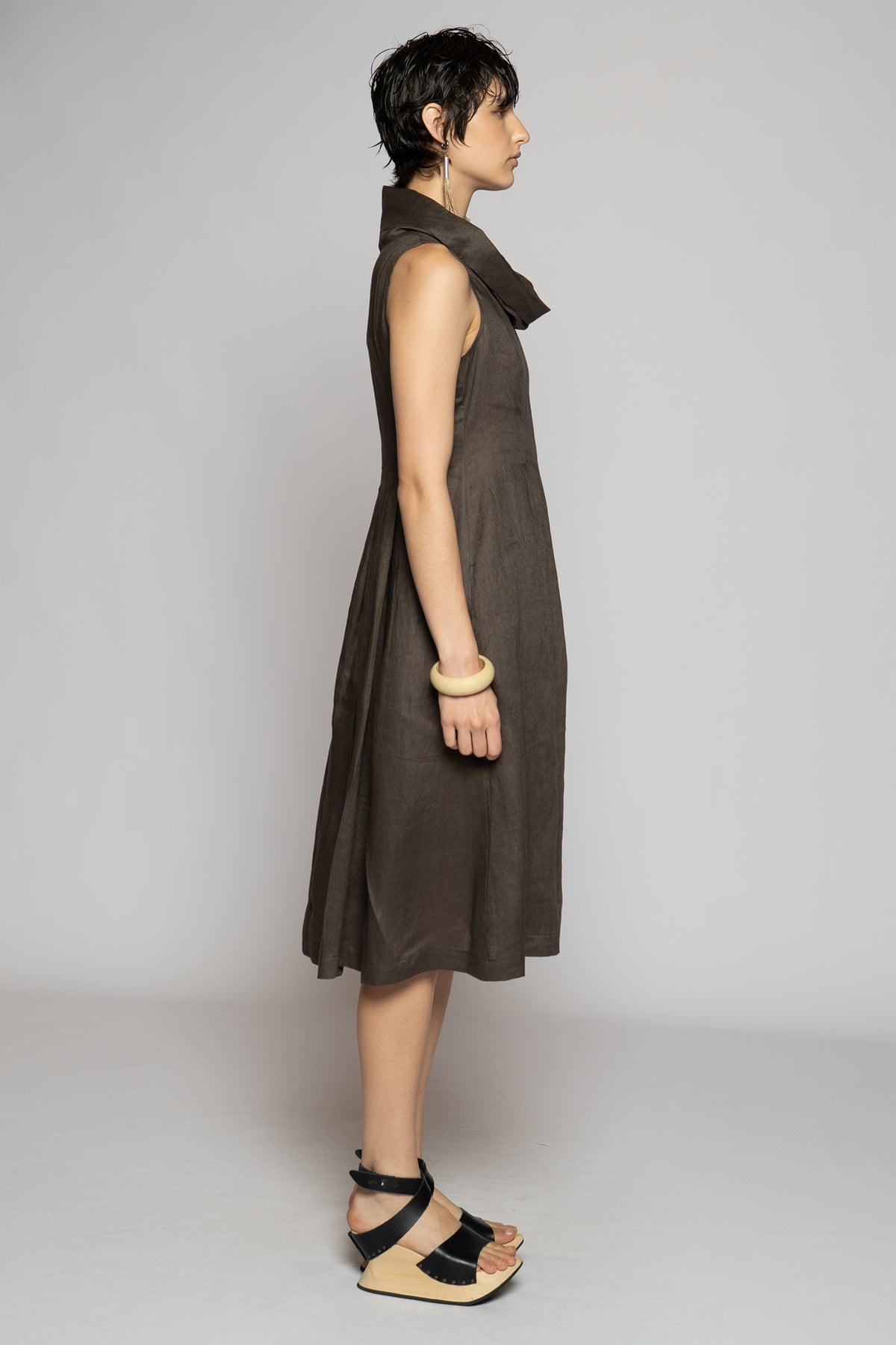 Halo Dress Truffle