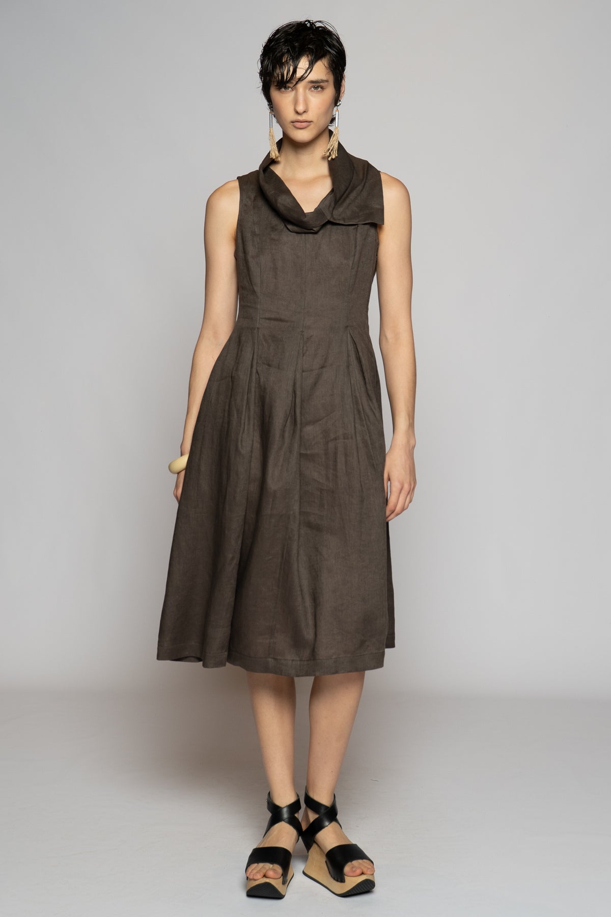 Halo Dress Truffle