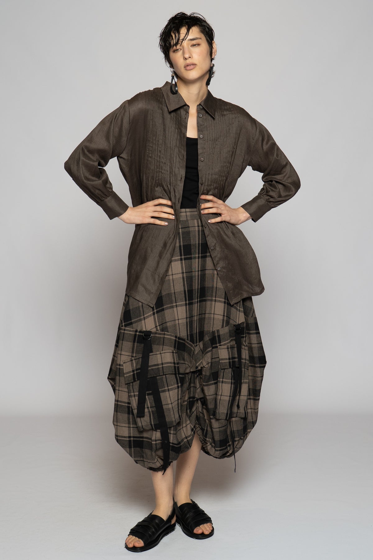 Halo Pin Shirt Truffle