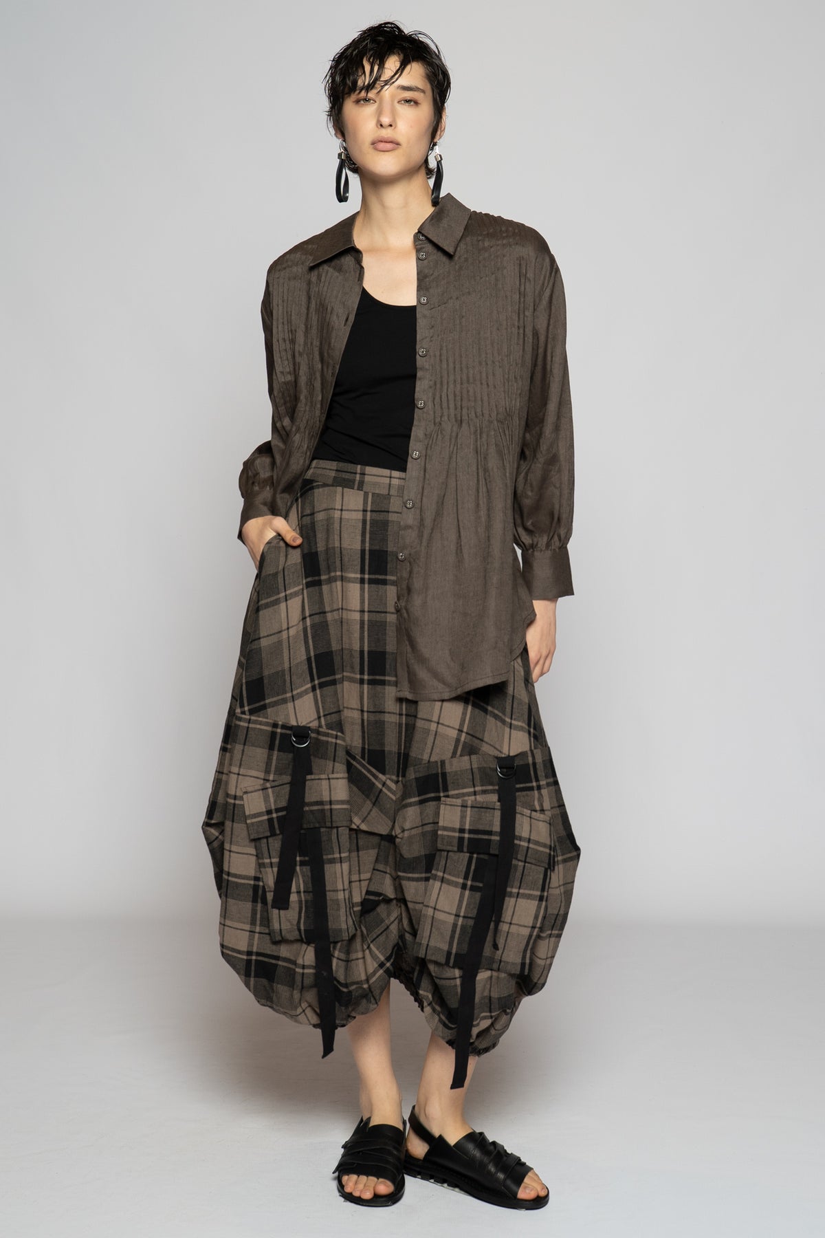 Halo Pin Shirt Truffle