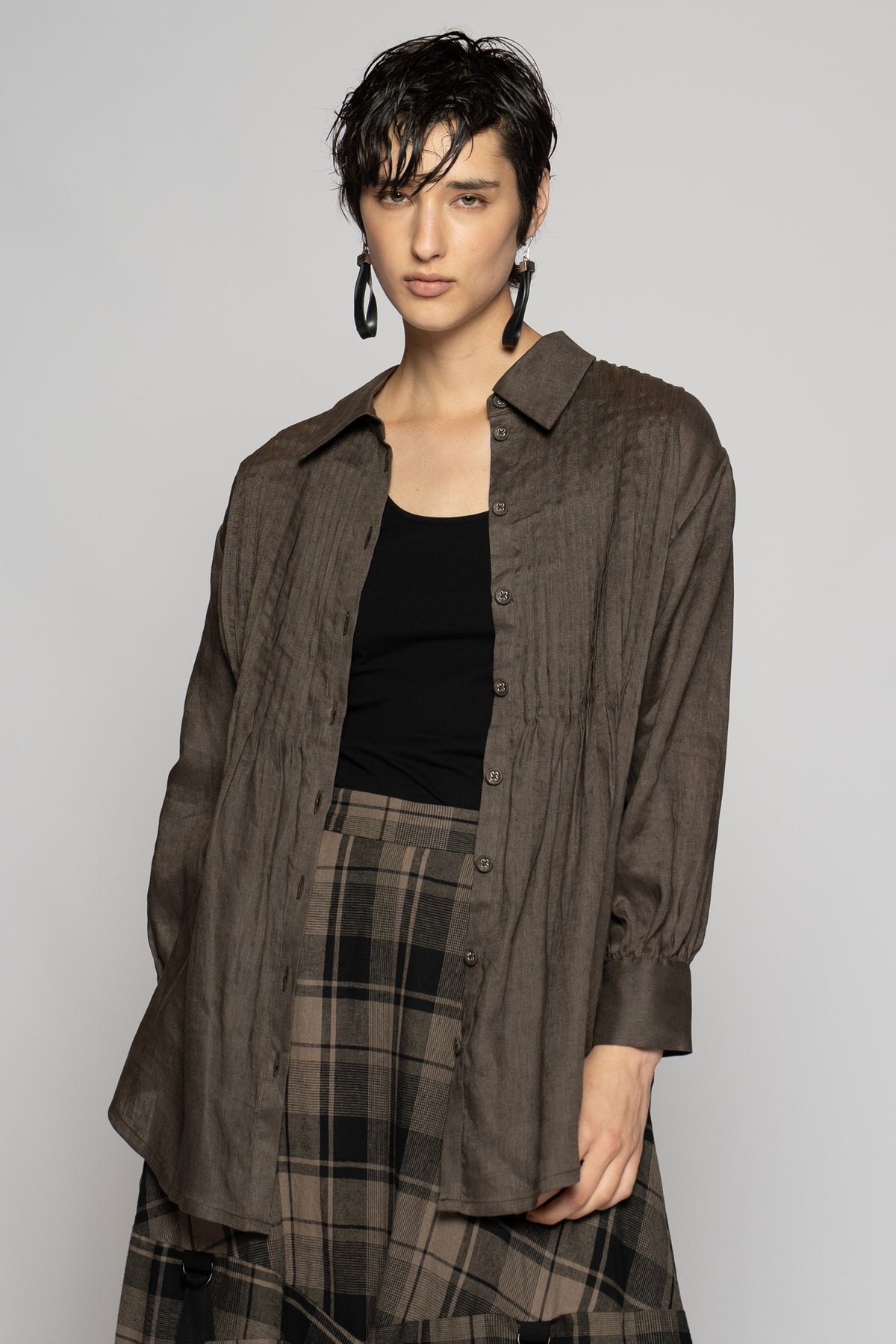 Halo Pin Shirt Truffle