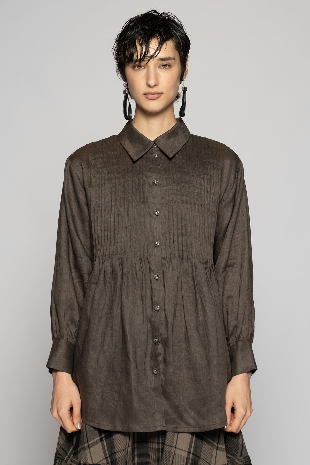 Halo Pin Shirt Truffle