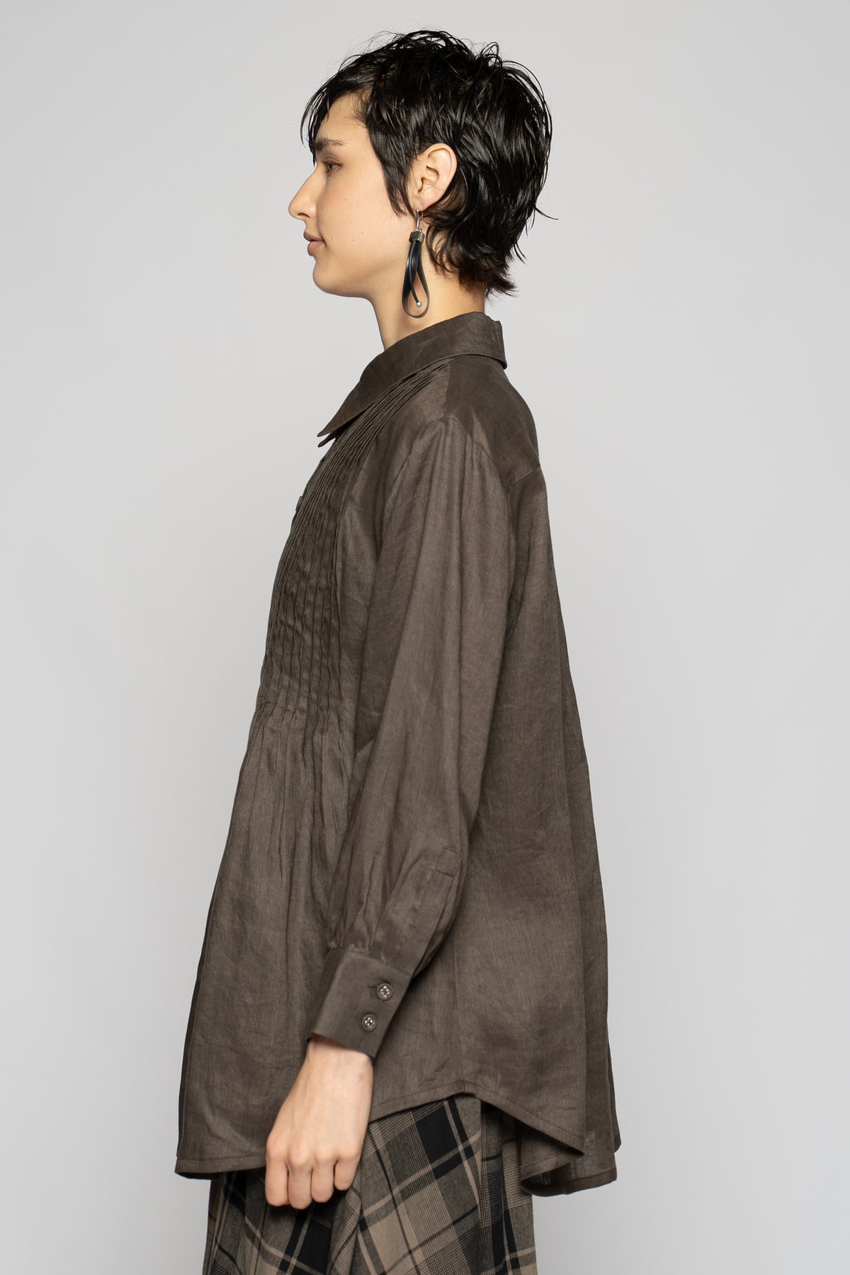 Halo Pin Shirt Truffle
