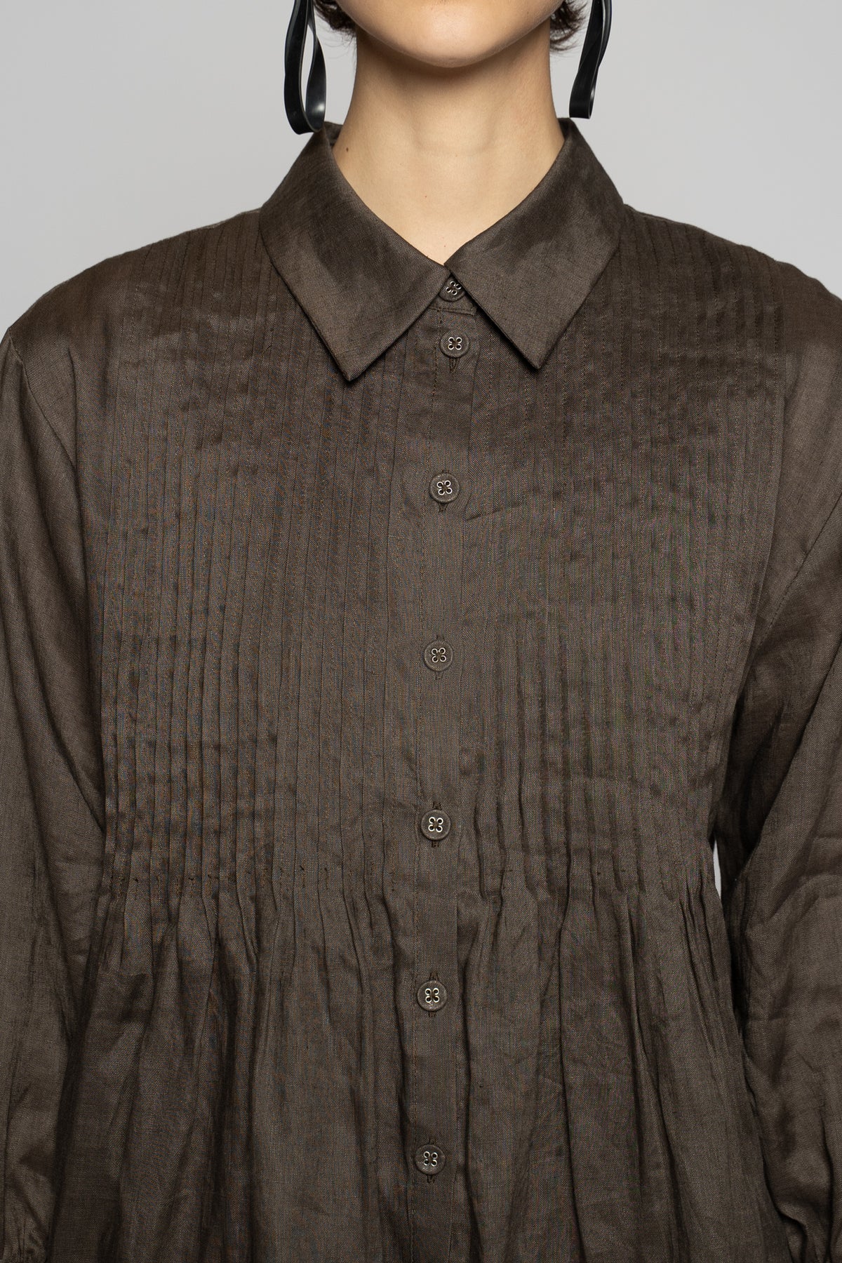 Halo Pin Shirt Truffle