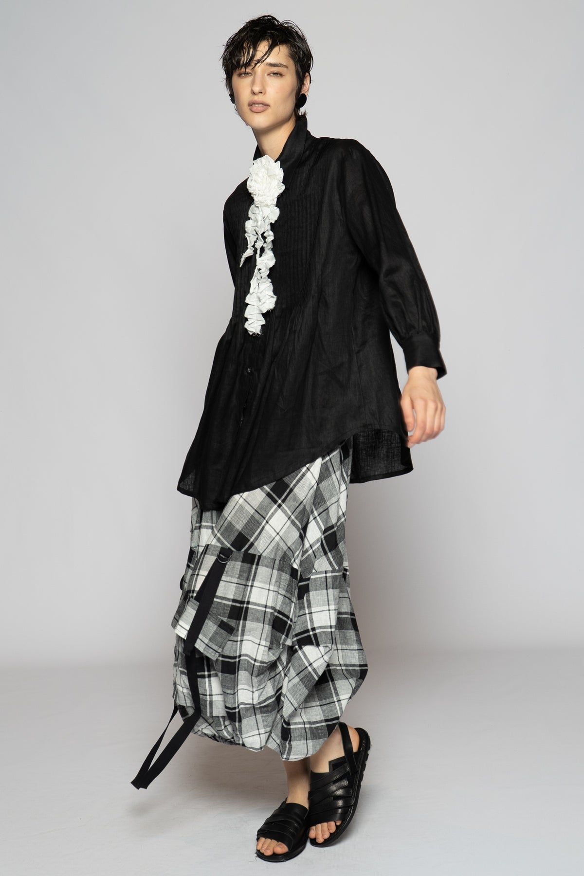 Halo Pin Shirt Black