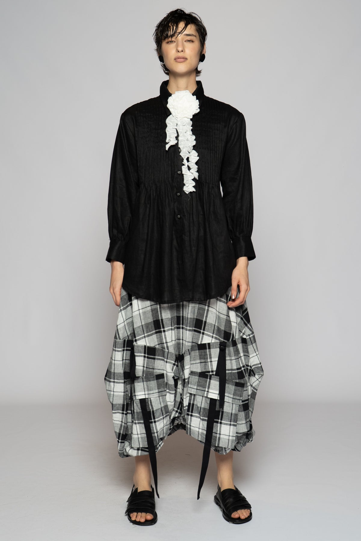 Halo Pin Shirt Black
