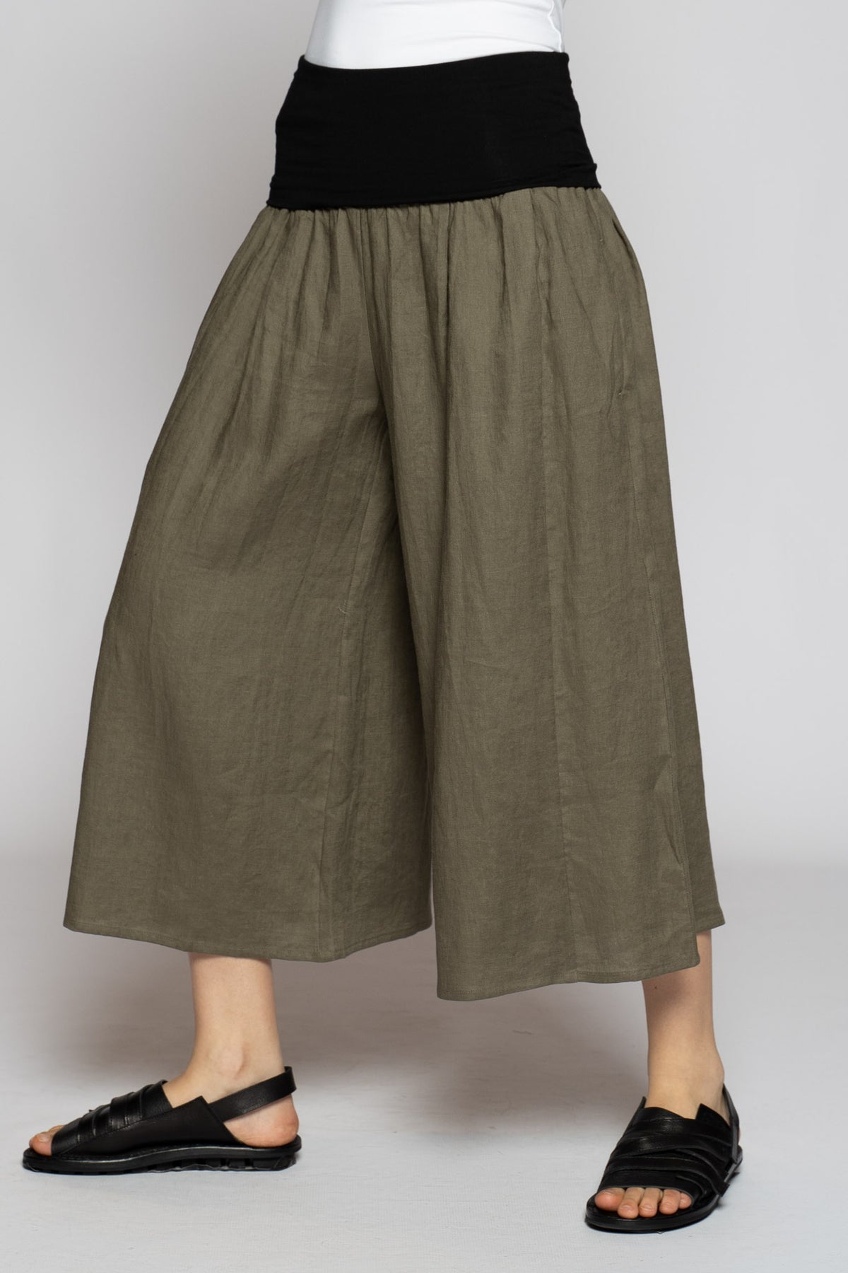 Poka Poka 3/4 Pants Truffle