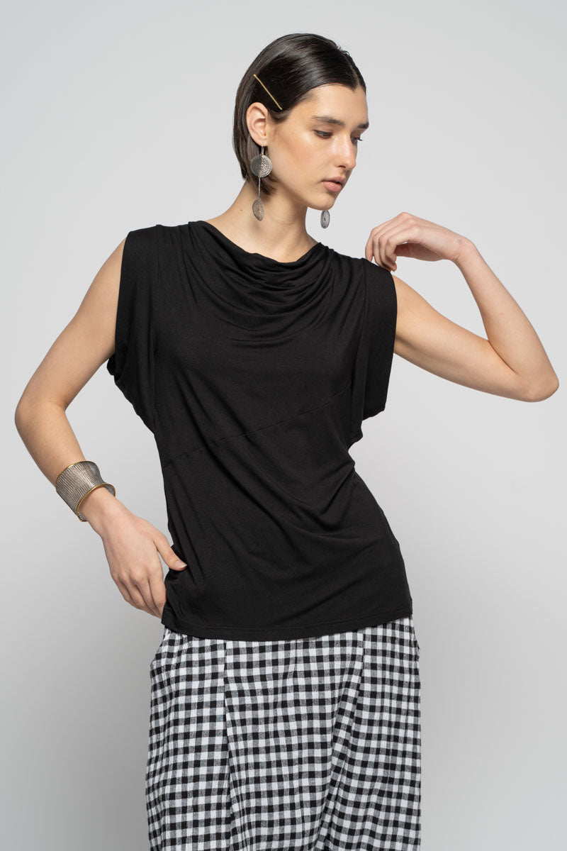 Kuro Drape Top Blk