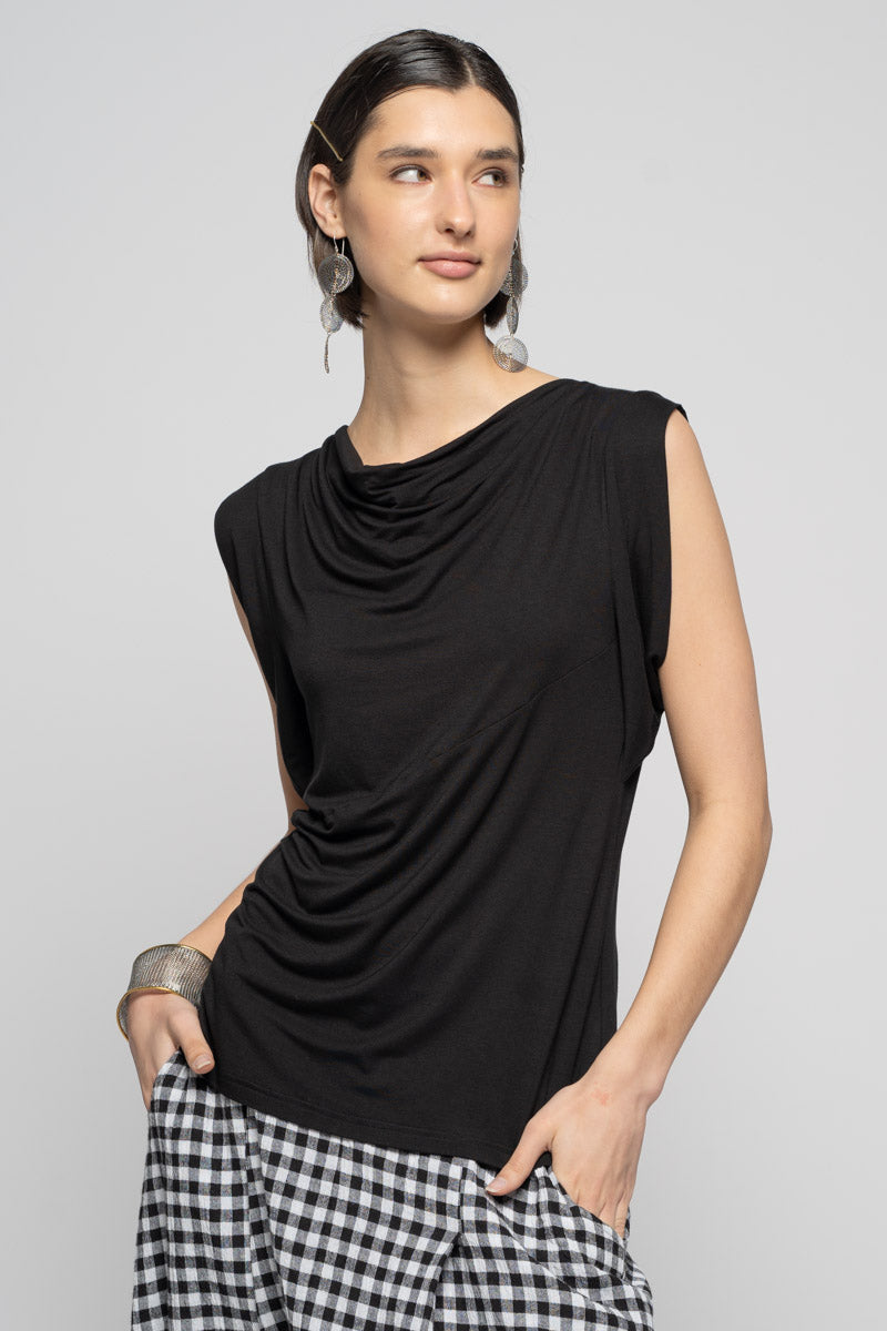 Kuro Drape Top Blk