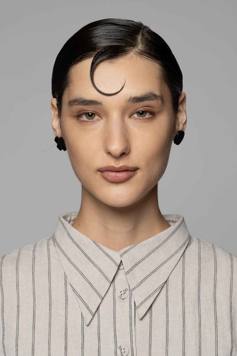 Batsu Maru Earrings Blk