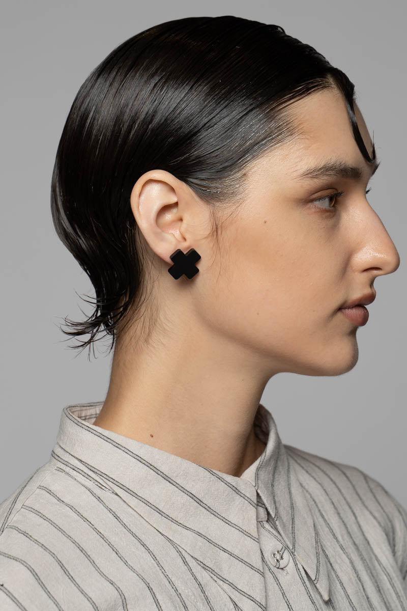 Batsu Maru Earrings Blk