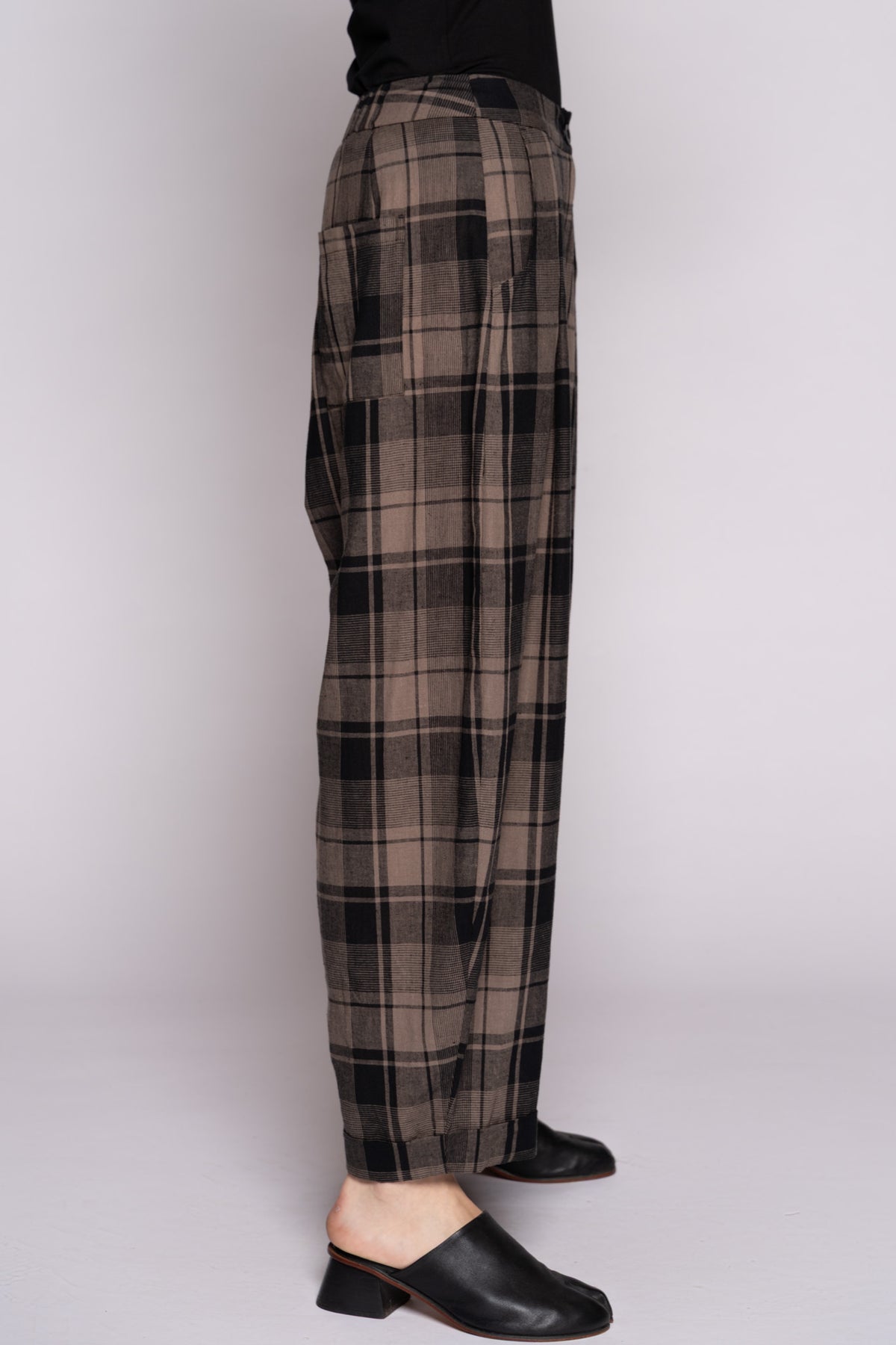 Arya Pants Truffle