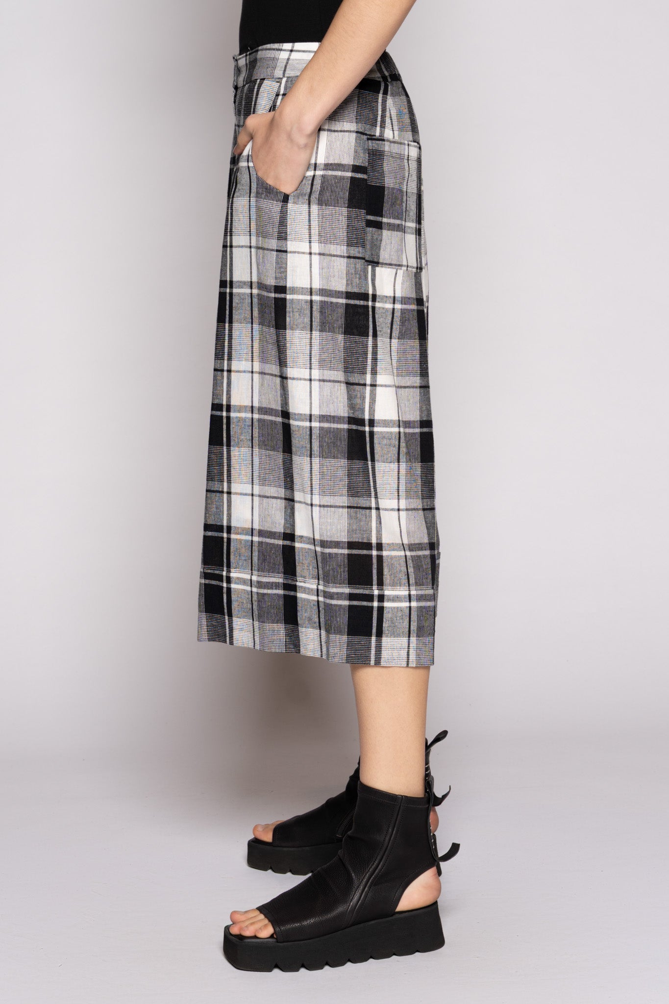 Arya Shorts Blk