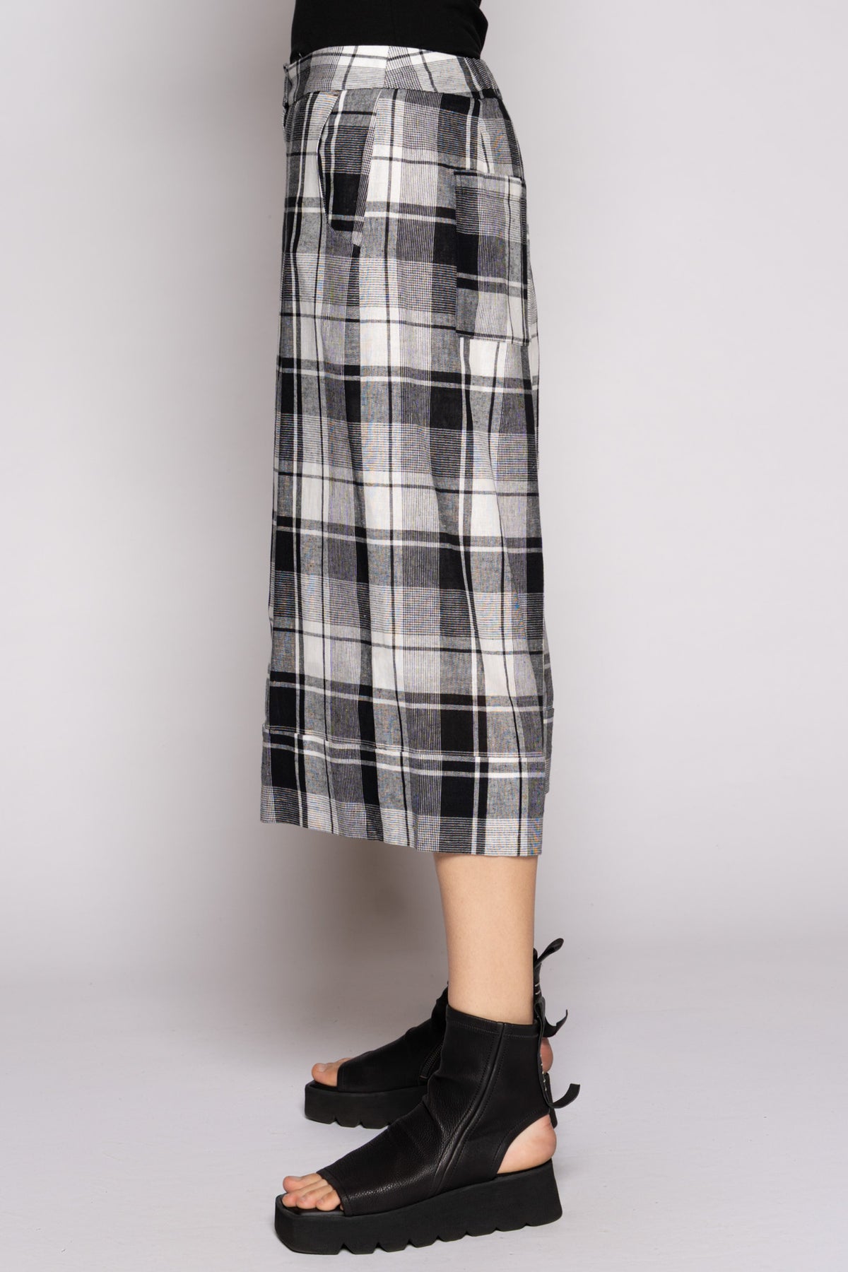 Arya Shorts Blk