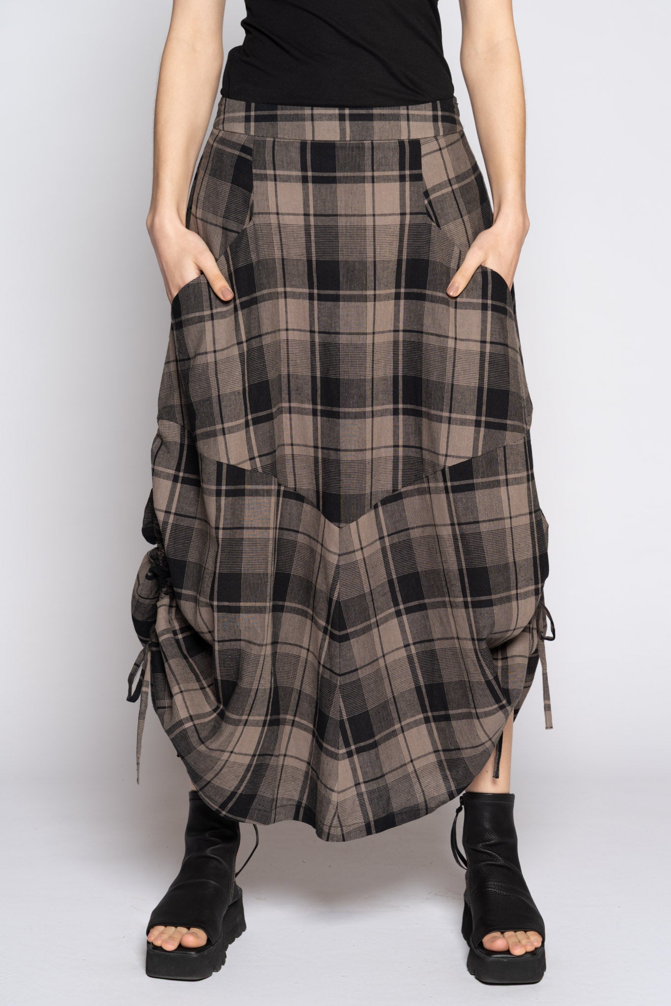 Arya Skirt Truffle